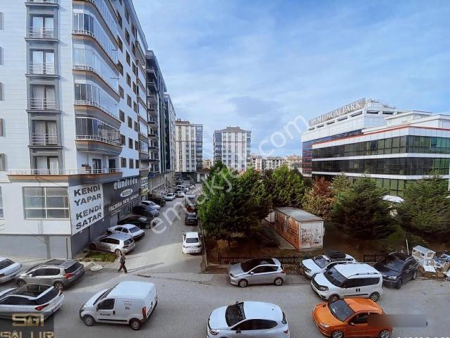 Medıcal Parkın Yanında Satılık 3+1 Asansörlü Daire