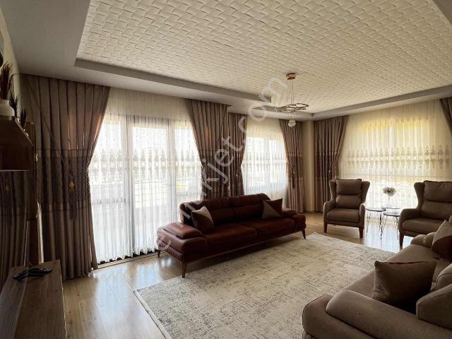 Med Life Gayrimenkul Üçkuyu Araştırma Civarı 4+1 Ultra Lüx Daire