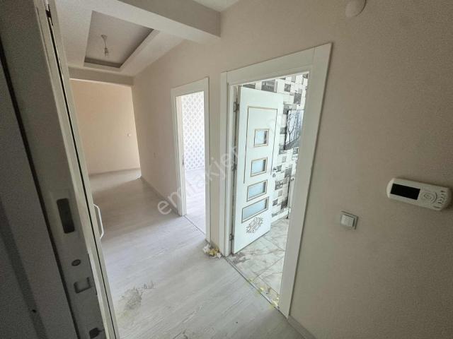 Med Life Gayrimenkul'den Newroz Civarı Kiralık 2+1 Fırsat Daire