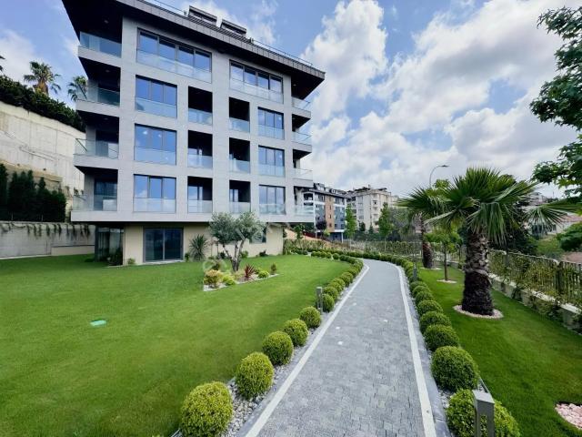 Meda Çengelköy Terrace'de Teraslı Manzaralı Satılık 4+2 Daire