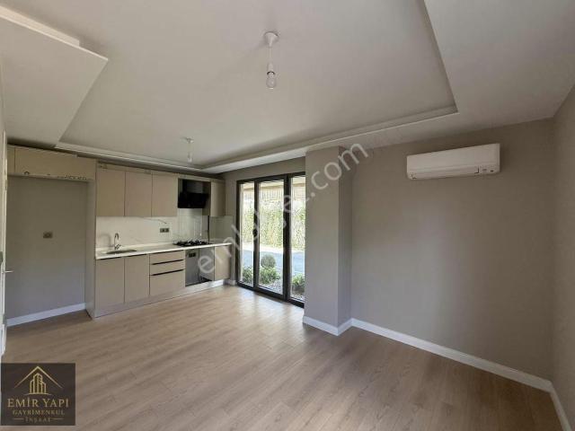 Meda Çengelköy Terrace'de Kiralık 2+1 Ultra Lüks Siteiçi Daire