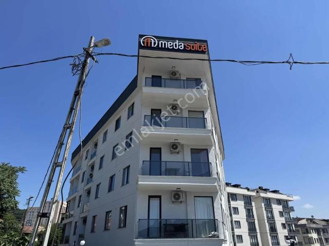 Meda Suit Rezidans Full Eşyalı Güvenlikli 2+1 Kiralık Daire