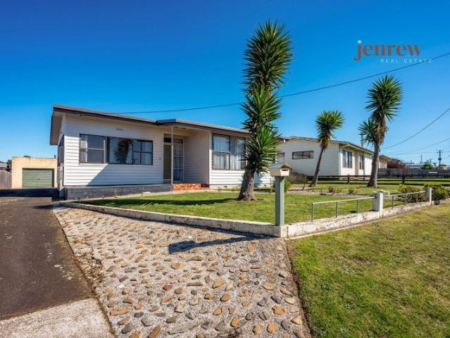 Medbury Crescent, a delightful location!