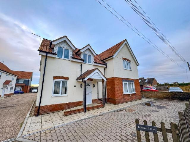 Meddler Mews, Bury Road, Kentford, CB8 4 bed detached house to rent £2,200 pcm £508 pw