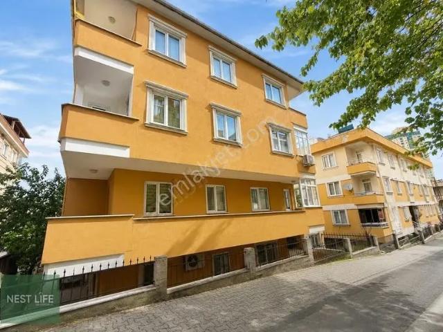 Medicalpark'a Yakın Kayışdağı 3+1 Kullanışlı Satılık Daire