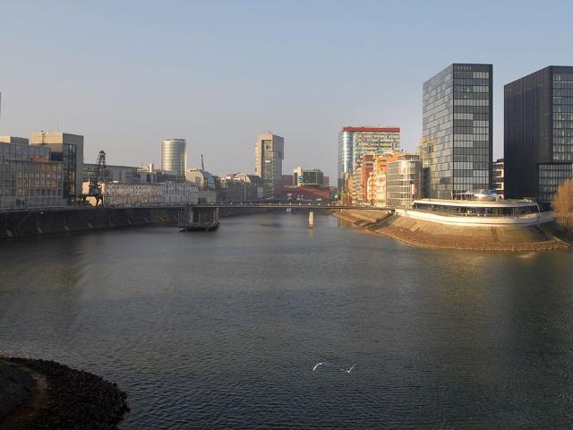 Media harbour _Modern apartment in Düsseldorf, Dusseldorf Amsterdam Apartments for Rent