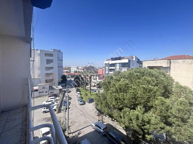 Medigüneş Hastanesi Yanı Satılık Köşe Daire 3+1