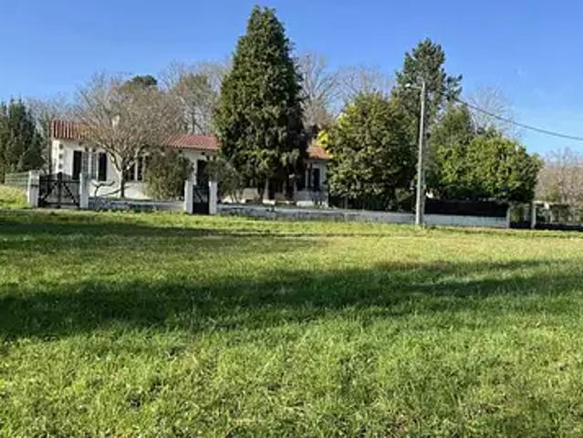 Médillac 16210 Achat / Vente maison 6 pièces t6 parking