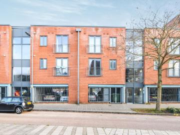 Medina House, Worcester WR5, 2 bed flat to rent, £1,250 pcm | PrimeLocation
