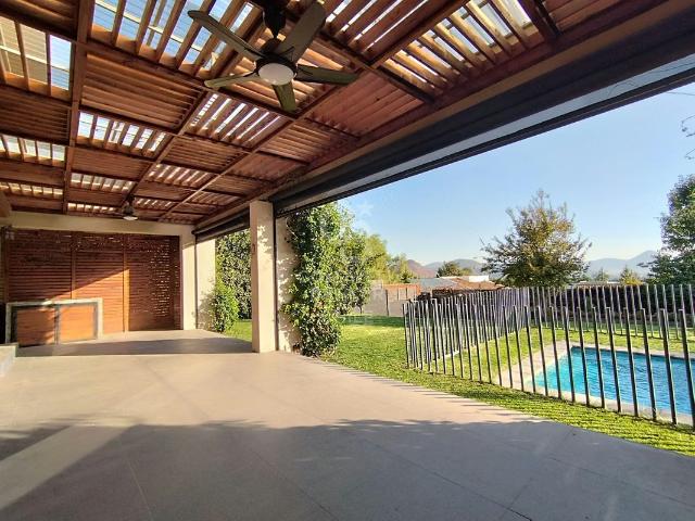 Mediterránea Condominio Los Bosques | No Perimetral | 7 dormitorios por 24000.00 en Colina