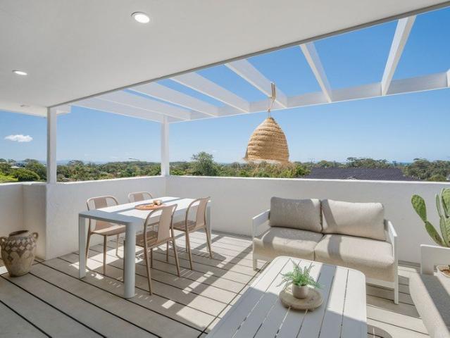 Mediterranean Elegance with Breathtaking Ocean to Hinterland Views