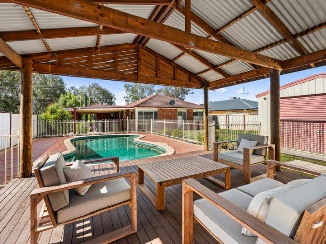 Mediterranean Lifestyle in Cowan