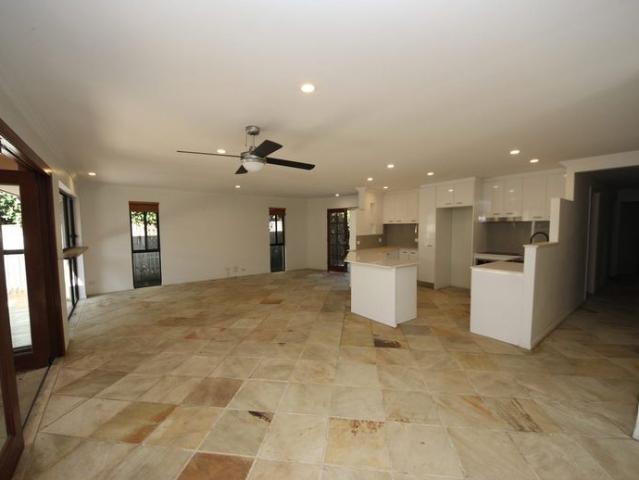 Mediterranean style home in the Heart of Benowa