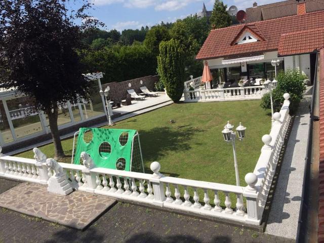 Mediterraner Wohntraum mit Wellness Oase in Hadamar 65589