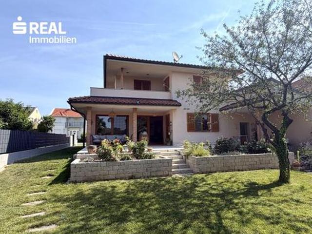 Mediterranes Wohnambiente in Top Lage in Neusiedl am See Exklusives Wohnen mit Stil, Komfort und Lebensqualität mit Dichtbetonkeller!