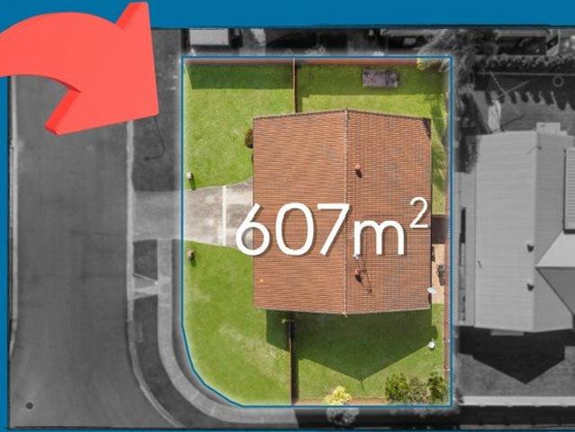 MEDIUM DENSITY Duplex Pair on 607m² Corner Block !