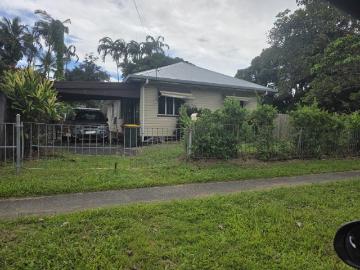 MEDIUM DENSITY OPPORTUNITY MANOORA REDEVELOPMENT SITE