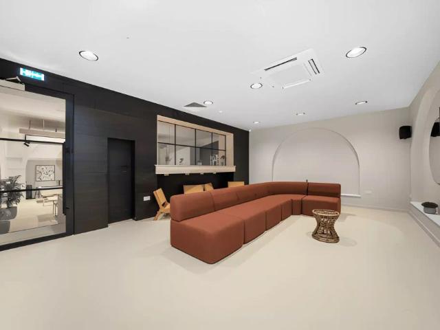 Medium Standard Double Studio
