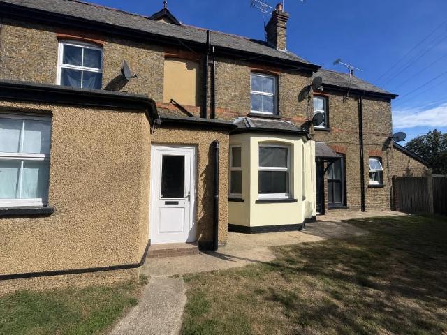 Medlar Court, Slough, Berkshire SL1, 1 bed property to rent, £1,200 pcm | PrimeLocation