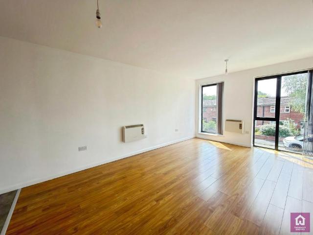 Medlock Place, Droylsden, Manchester. 2 bed flat to rent £1,050 pcm £242 pw