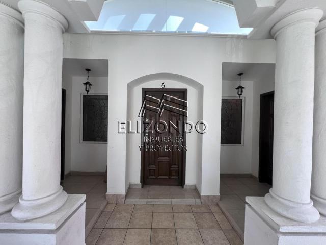MEDR2655 PENTHOUSE EN RENTA EN ZONA DORADA, LOMAS DEL NARANJAL, $24,000