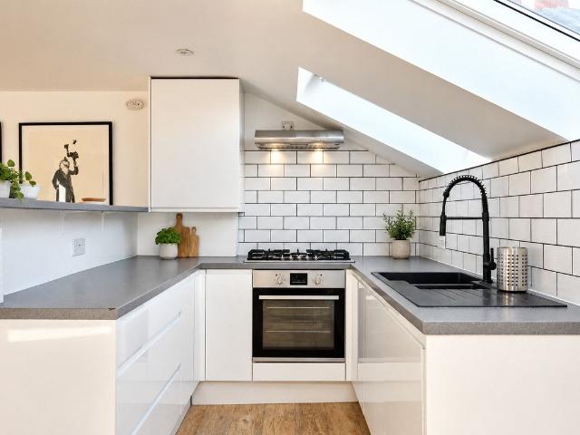 Meeting House Lane, London SE15, 2 bed flat to rent, £3,500 pcm | PrimeLocation