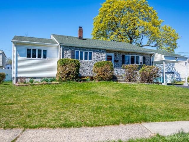 Meeker Ave, Edison, Home For Sale