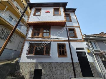 Mef Gyd'den Demirkapı'da Restore Edilmiş 3 Katlı 5+2 Müstakil Ev