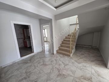 Mefe Yapı'dan Çiftlikönü Salı Pazarı Üzeri Dubleks Kiralık Daire