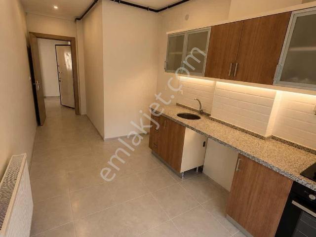 Mega Gayrimenkulden Fatih Mah Ara Kat Kiralık 2+1 Daire
