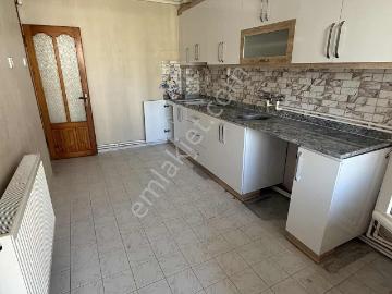 Mega Gayrimenkulden Fatih Mah Cadde Üstü Kiralık 3+1 Daire