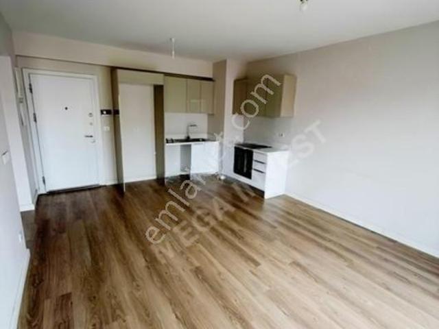 Mega İnvest'ten Kiralık 1+1 72 M2 Daire