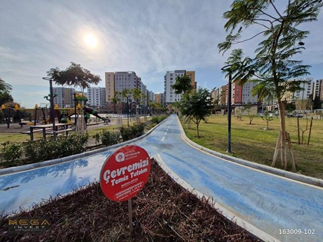 MEGA İNVEST GAYRİMENKUL' DEN SUR YAPIDA 3+1 131 M2 ZEMİN KAT