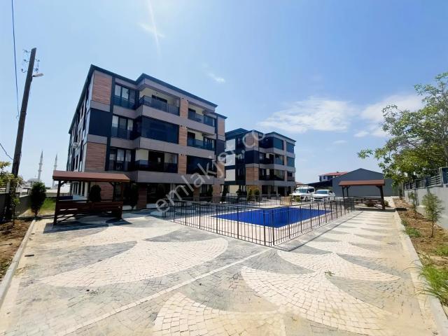 ꧁▇mega Yapı ▇꧂ Havuzlu Sitede Otoparklı Sosyal Alanlı 2+1 Daire