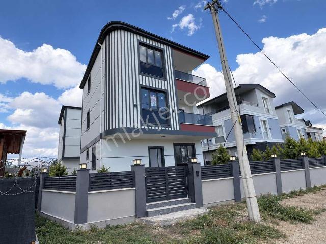 #mega Yapı# Merkezde 4+1 Teraslı Müstakil 3 Kat Lüks Geniş Villa