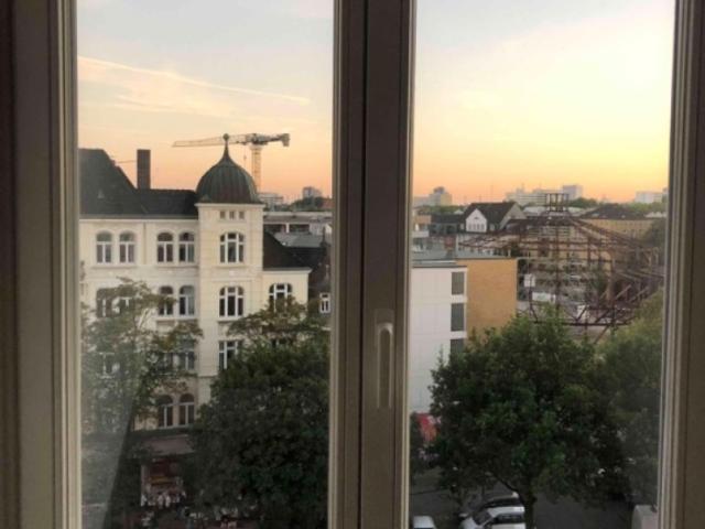 Mega 1,5 Dachgeschosswohnung in der Sternschanze zur Zwischenmiete
