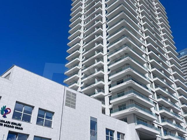 Megapol İzmir'de 1+1 Şehir Manzaralı Satılık Rezidans Dairesi