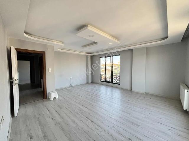 Mehmet Akif Ersoy Mahallesinde Kiralık Geniş 2+1 Daire