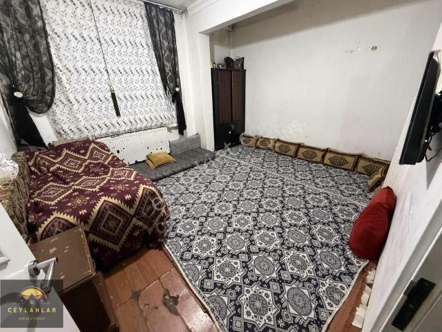 Mehmet Akif Mah. Cuma Pazarında 3+1 Büyük Kullanıslı Daire