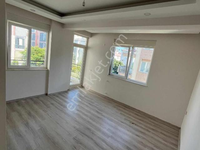 Mehmet Akif Mahallesi Ara Kat Masrafsız Kiralık Daire
