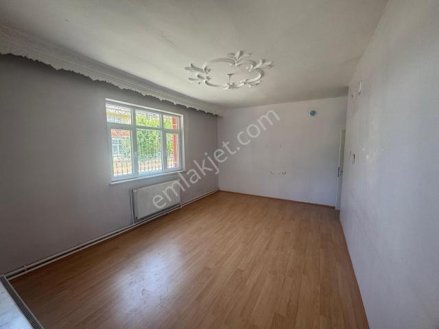 Mehmet Akif Mahallesinde 3+1 Yüksek Giriş Kiralık Daire
