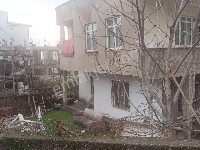 Mehmet Akifde Satılık Müstakil Ev