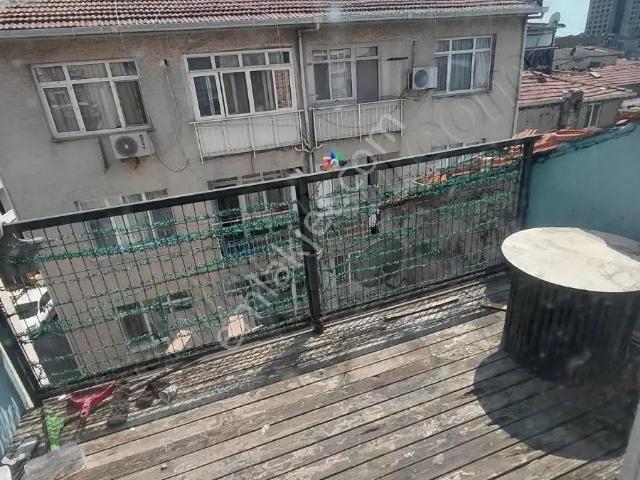 Mehmet Han Emlak'tan Çatı Katı 1+1 Açık Yokuşsuz Cadde Yakın