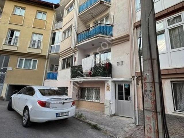 Mehmet Paşa Merkezi Konum'da Satılık Yenilenmiş 3+1 Daire