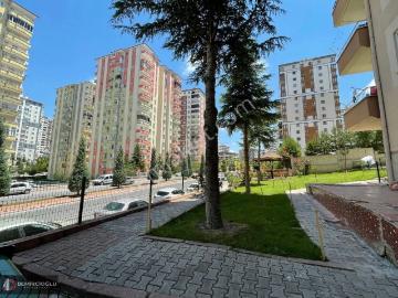 Mehmet Timuçin Caddesinde Tramvaya Yürüyüş Mesafesinde 3+1 Daire