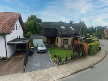 Hinter dieser Tür wartet Zuhause im Breedenviertel!