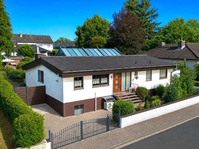 Mehr Raum zum Leben Bungalow mit großzügigem Anbau & Wintergarten