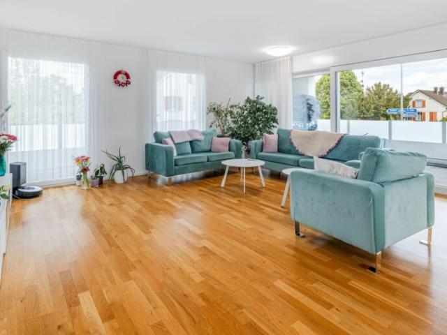 MEHR WOHNQUALITÄT, WENIGER STEUERN: 3.5 ZIMMER WOHNUNG NAHE DEM SEE