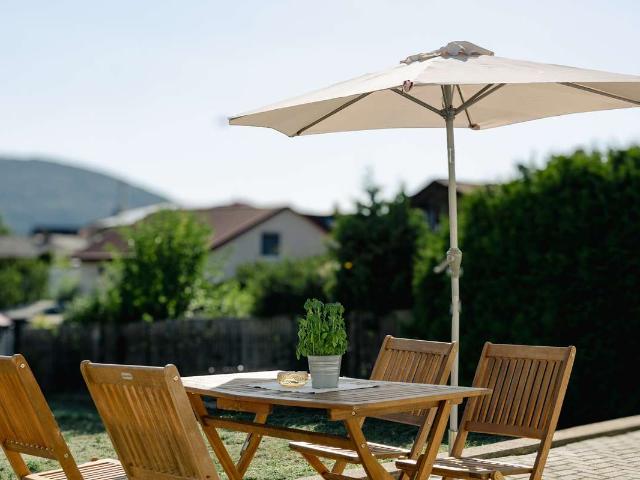 Mehrgenerationen/ Parteien Haus in Toplage mit Baugrund
