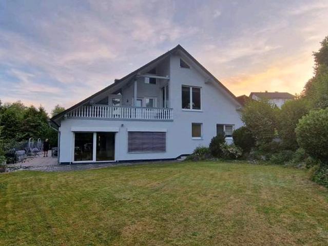 Mehrgenerationenhaus, 2 Eingänge, 570m² – Bad Endbach